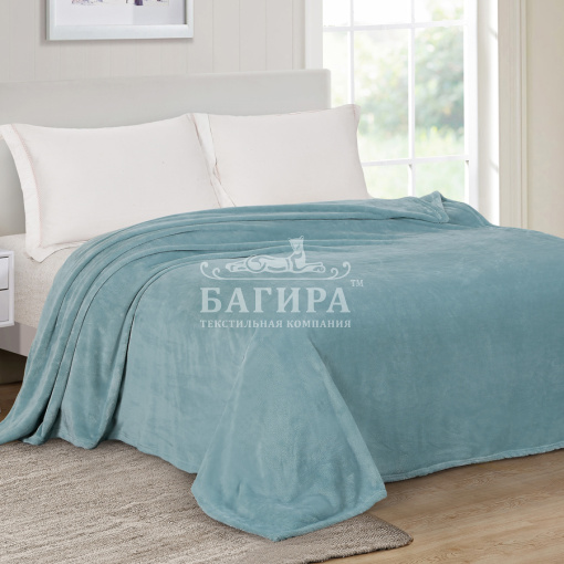 Бледно-бирюзовый