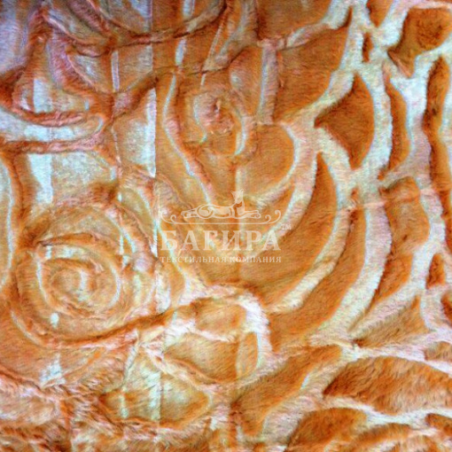 Светло коричневый с розами