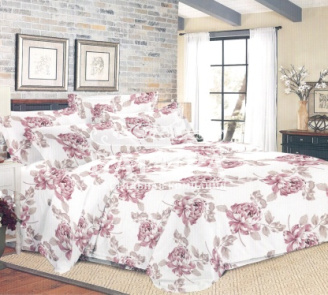 Пионы на белом