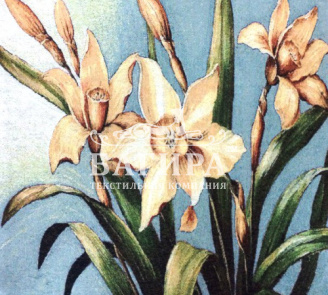 Цветы около озера