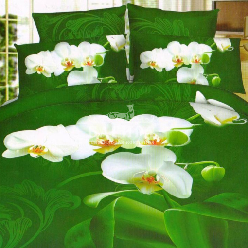 Орхидея в зелени