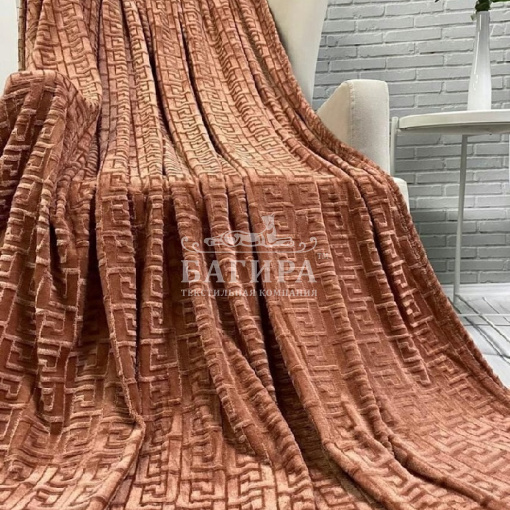 Бежево-красный