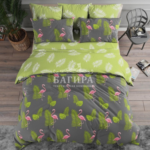 Розовый фламинго