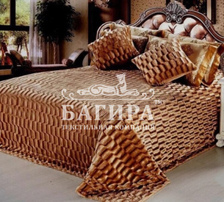 Коричневый с кубиками