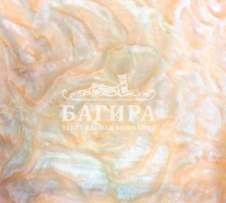 Персик с розами