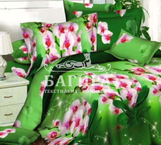 Орхидея в зелени