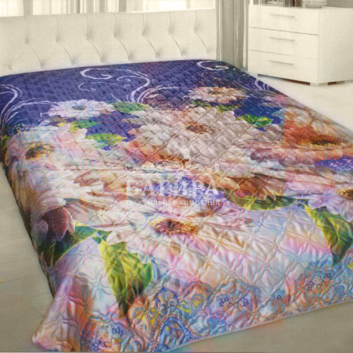 Цветы на фиолетовом